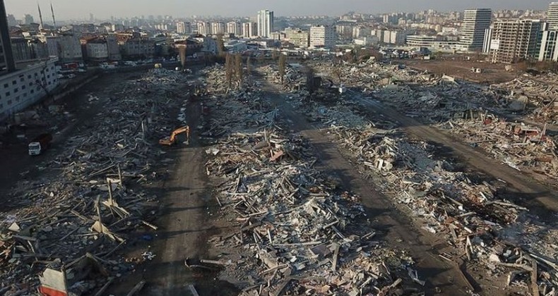 İstanbul Nakliyeciler Sitesindeki Yıkım Bitti