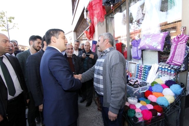 Kaymakamı ve Belediye Başkan Vekili Mehmetbeyoğlu’nun Esnaf Ziyareti