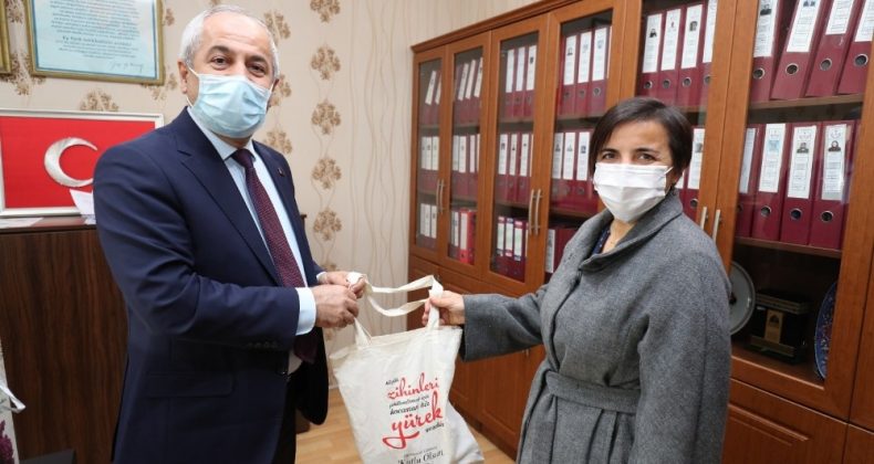 Başkan Büyükgöz Öğretmenlerin Öğretmenler Gününü tebrik etti