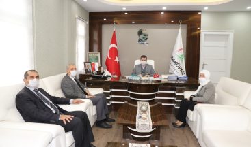 Baydilli yılın öğretmenini tebrik etti