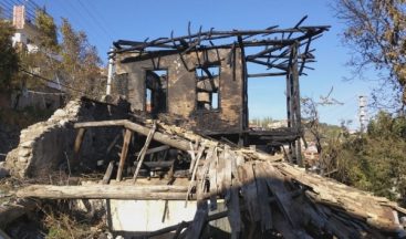 Denizli’de Tarihi Ev Yandı!