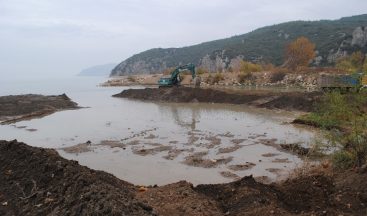 Eğirdir Gölü’nde Dip Çamuru Temizliği