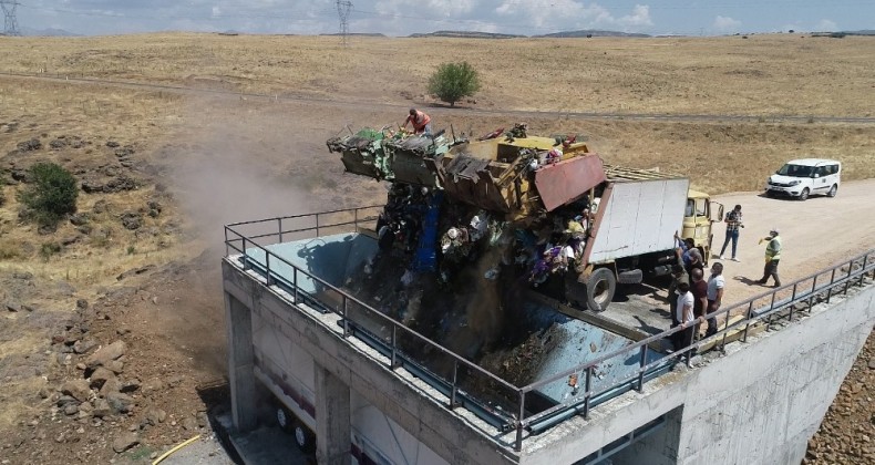 İlçede yılların çöp sorunu, katı atık depolama tesisi ile enerjiye dönüşüyor