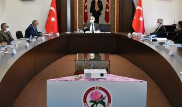 Isparta’da karayolları kış önlemleri masaya yatırıldı