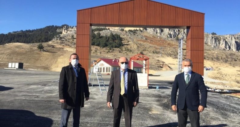 Keltepe Kayak Merkezi’nde kış hazırlıkları devam ediyor