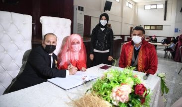 Kocaman gençleri yalnız bırakmadı