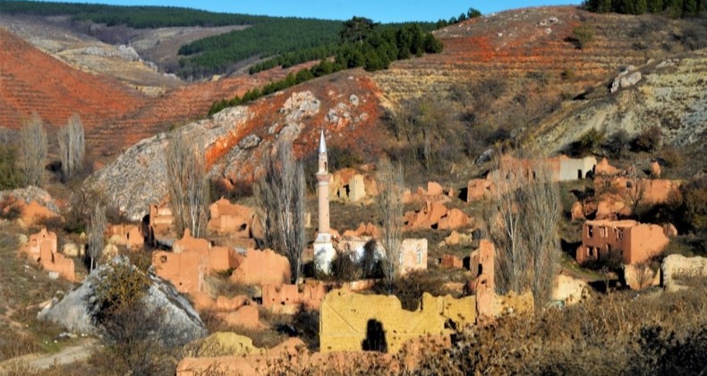 Osmanlı döneminin izlerini taşıyan Zemzemiye Köyü