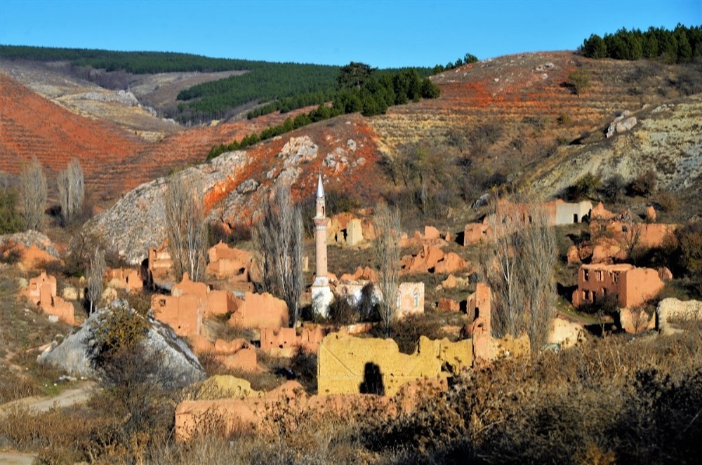 Osmanlı döneminin izlerini taşıyan Zemzemiye Köyü