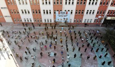 Pandemide Kitap Okuyarak Kazandılar