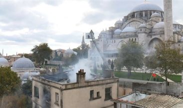 Süleymaniye’de Üç Katlı Metruk Bina Yandı