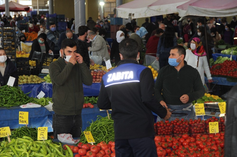 Vakaların arttığı İzmir’de pazar yerlerindeki denetimler sıklaştırıldı