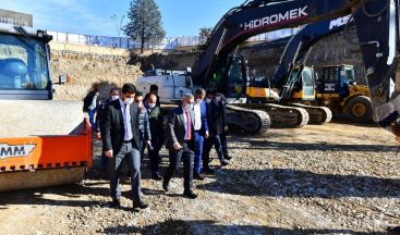 Yeşilyurt’ta millet bahçesi inşaat alanında kazı çalışmaları tamamlandı