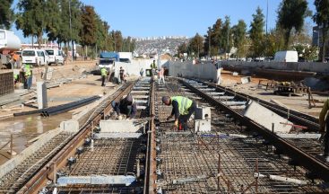 3. Etap Raylı Sistem’de Kepez – Konyaaltı Caddesi raylarla bağlandı