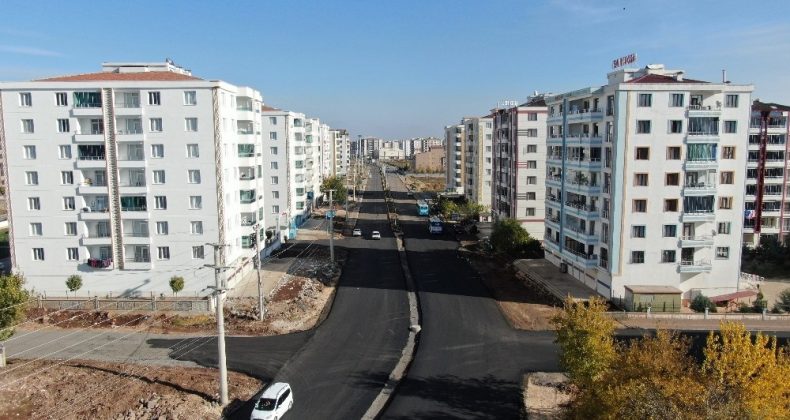 Ahmet Kaya Caddesinde asfalt çalışmaları tamamlandı