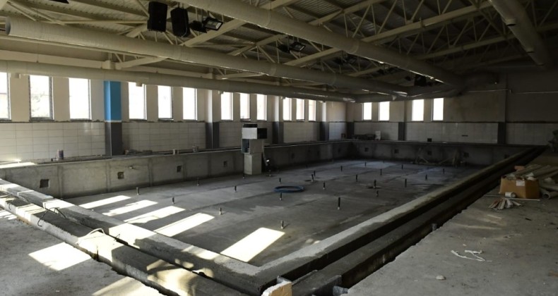 Altındağ’da yapımı devam eden yüzme havuzlarında sona gelindi