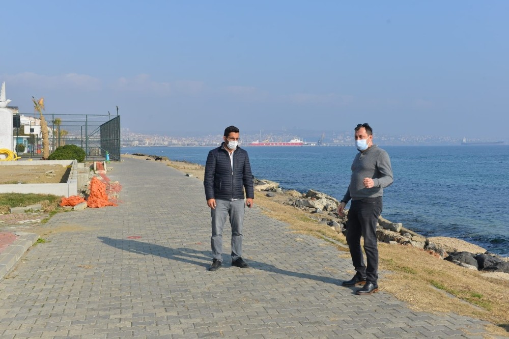 Altınova Sahili sil baştan yenileniyor
