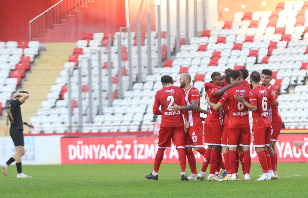Antalyaspor’da 7 hafta sonra gelen 3 puan sevinci