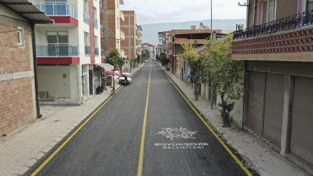 Aydın Büyükşehir belediyesi yolları yenilemeye devam ediyor