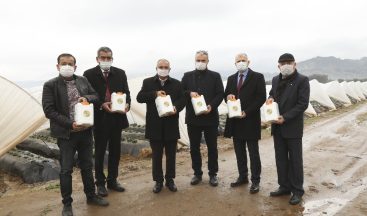 Aydın Büyükşehir Belediyesi’nden çiftçiye sıvı gübre desteği