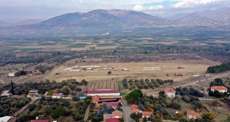 Aydın-Denizli Otoyolu’nda hummalı çalışma