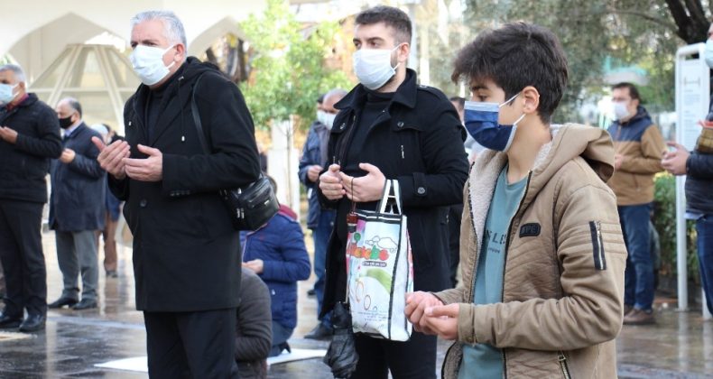 Aydın’daki camilerde yağmur duası yapıldı