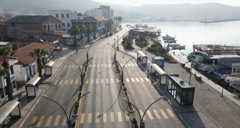 Ayvalık’ın bomboş cadde ve sokakları havadan görüntülendi