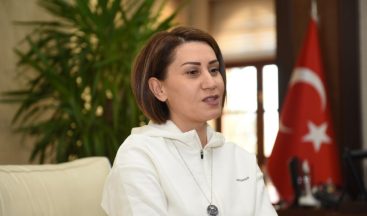 Azerin: “Bundan sonra yolumuz Turan’a, Kızılelma’ya”