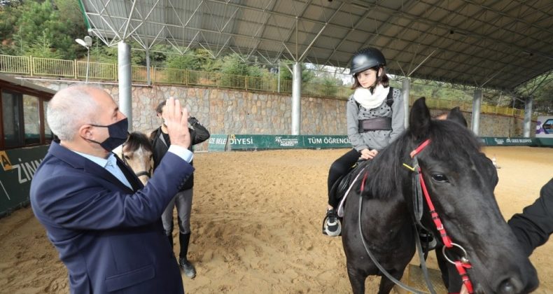 Başkan Büyükgöz özel çocuklarla buluştu