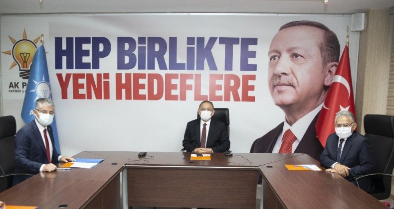 Başkan Büyükkılıç AK Parti Genişletilmiş İl Başkanları toplantısına katıldı