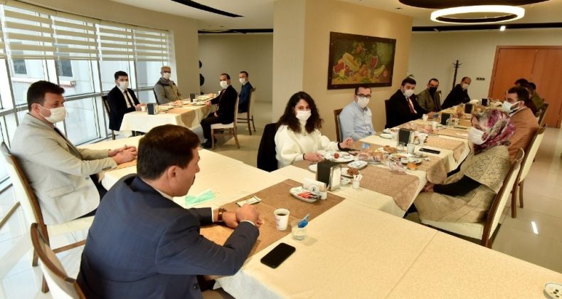 Başkan Kılca, her sabah personelle buluşuyor