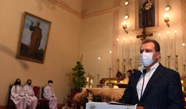 Başkan Seçer Noel ayinine katıldı