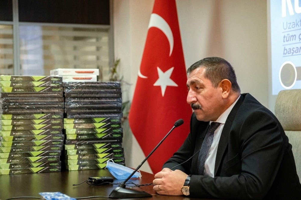 Başkan Vidinlioğlu, vatandaşları kitap okumaya davet etti