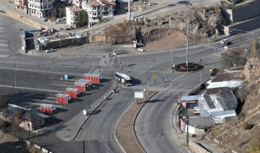 Başkent’te cadde ve sokaklar kısıtlamanın ikinci gününde de boş kaldı