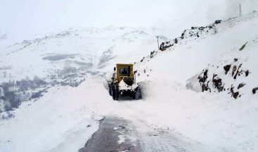 Bayburt’ta kapalı köy yolu bulunmuyor