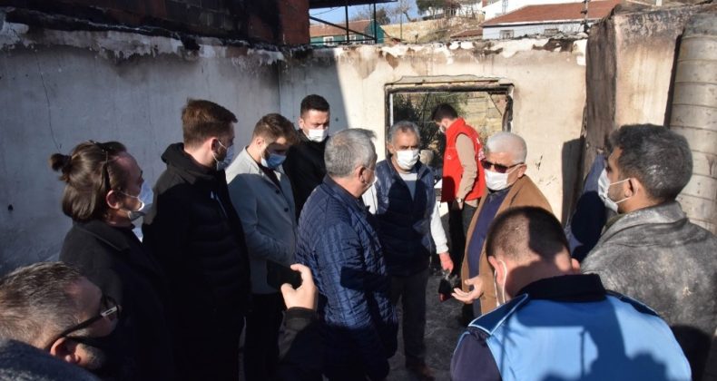 Bilecik Belediyesi fırını yanan esnafa yardım elini uzattı