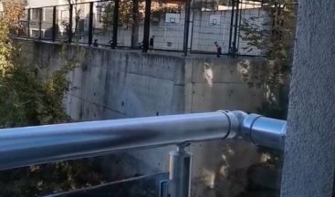 Bursa’da çocuklar kısıtlamada polisi görünce böyle saklandı