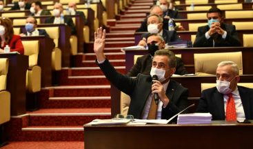 Büyükşehir toplantısında gerginlik
