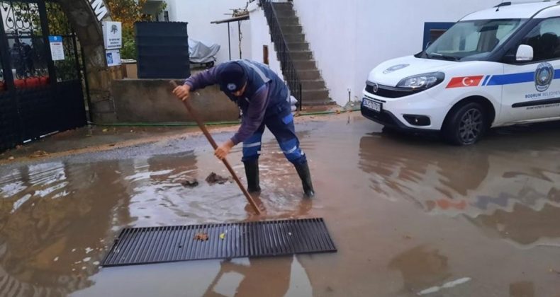 Büyükşehirden Bodrum su baskınlarına müdahale