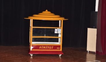 Büyükşehir’den engelli vatandaşlara ekmek teknesi: Simit camekanı