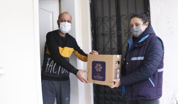 Büyükşehir’den zor durumda kalan esnafa gıda desteği