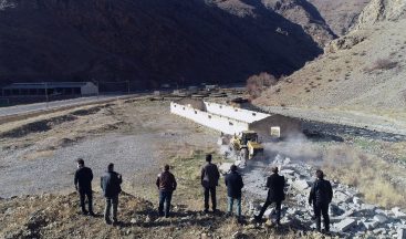 Çatak’ta metruk binalar bir bir yıktırılıyor