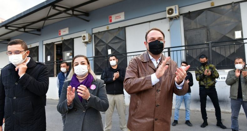 Çiğli Belediyesi şantiyesinde yeni yıl kutlaması