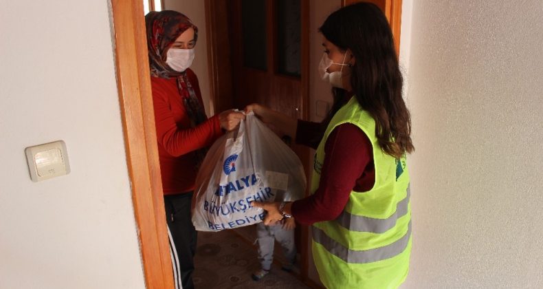 Çölyak hastalarına glütensiz ekmekleri ulaştırıldı