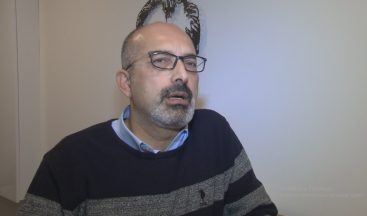 Urla’daki Depreme Röportaj Esnasında Yakalandı