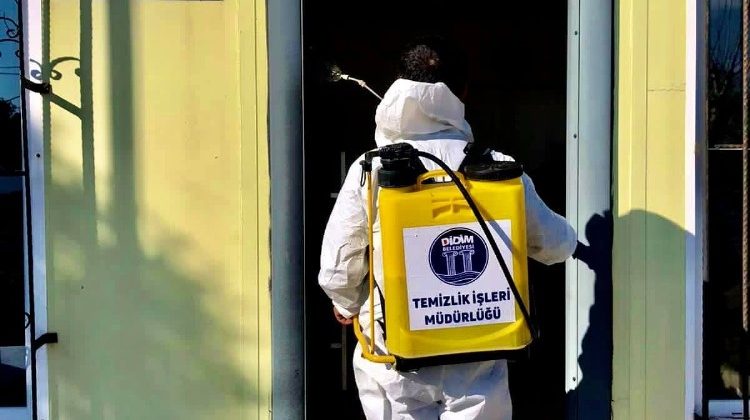 Didim’de muhtarlıklar dezenfekte edildi