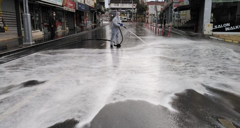 Dilovası’nda cadde ve sokaklar dezenfekte edildi