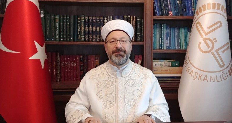 İlahi vahyin yalnızca içerik olarak değil, lafız itibarıyla da Allah’tan geldiğine inanırız