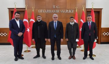 Diyarbakır Büyükşehir Belediyesi çiftçilerin yüzünü güldürüyor