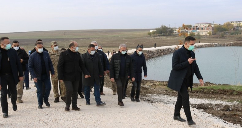 Diyarbakır Valisi Münir Karaloğlu, Karaçalı Göletinde inceleme yaptı