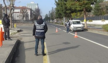 Diyarbakır’da kısıtlamada cadde ve sokaklar boş kaldı